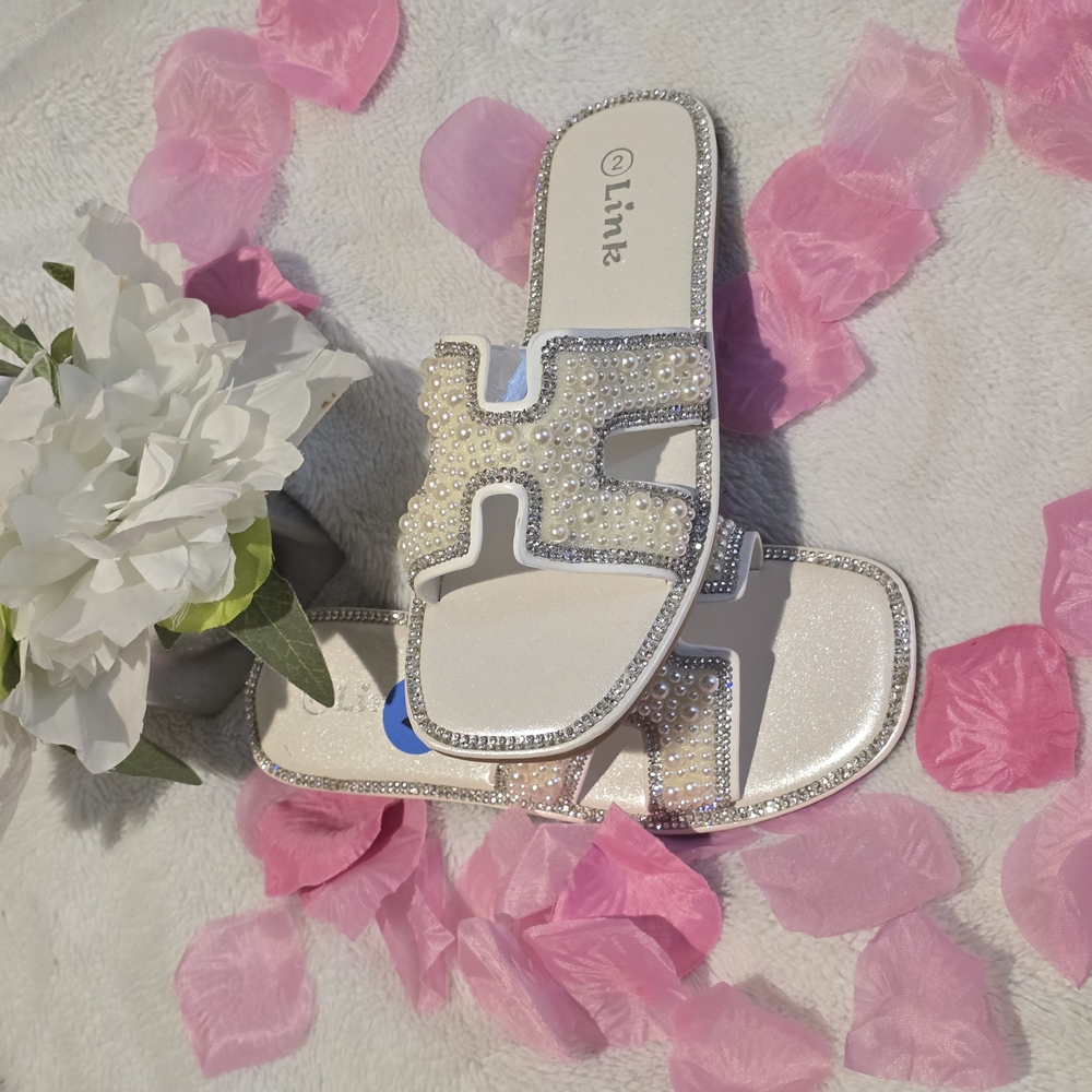 Link Women's White Embellished Sandals